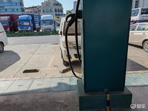 新能源充電樁占位費(fèi)引熱議 充滿電不開走，該不該額外收費(fèi)？